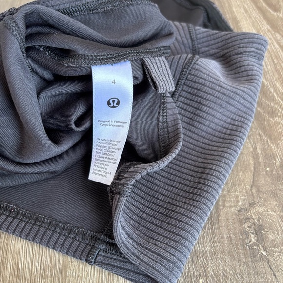 Lululemon Ribbed Softstreme Cropped Tank Top Women’s Size 4 - Picture 8 of 8